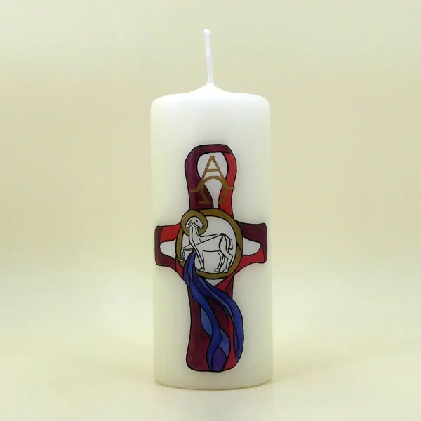 Osterkerze mit Kreuz und Lamm Osterkerze mit Kreuz und Lamm