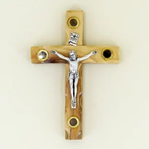 Wandkreuz mit Erde aus Bethlehem Olivenholz 12 cm
