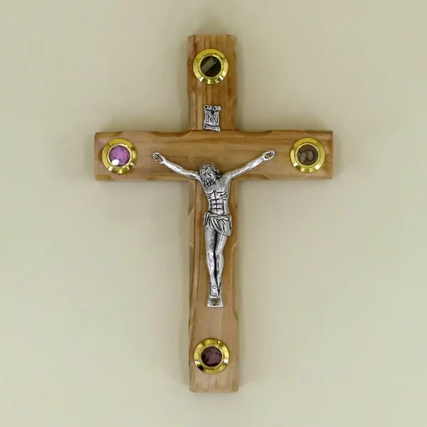 Wandkreuz mit Erde aus Bethlehem Olivenholz 16 cm Wandkreuz mit Erde aus Bethlehem Olivenholz 16 cm