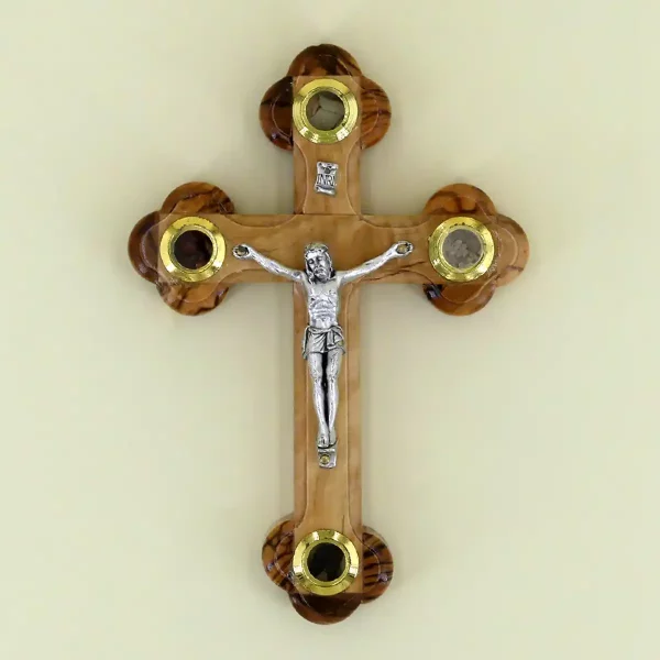 Wandkreuz mit Erde aus Bethlehem Olivenholz 14 cm
