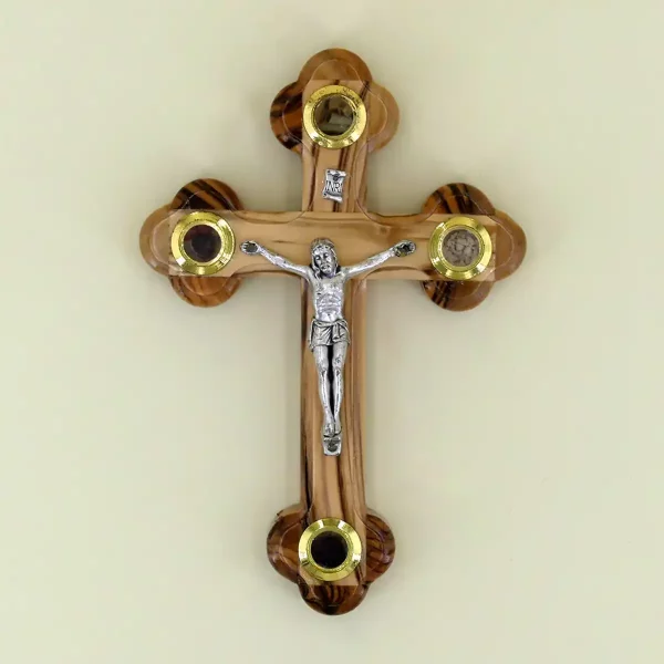 Wandkreuz mit Erde aus Bethlehem Olivenholz 14 cm