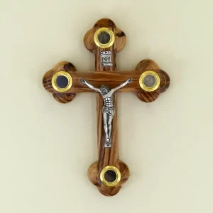 Wandkreuz mit Erde aus Bethlehem Olivenholz 14 cm