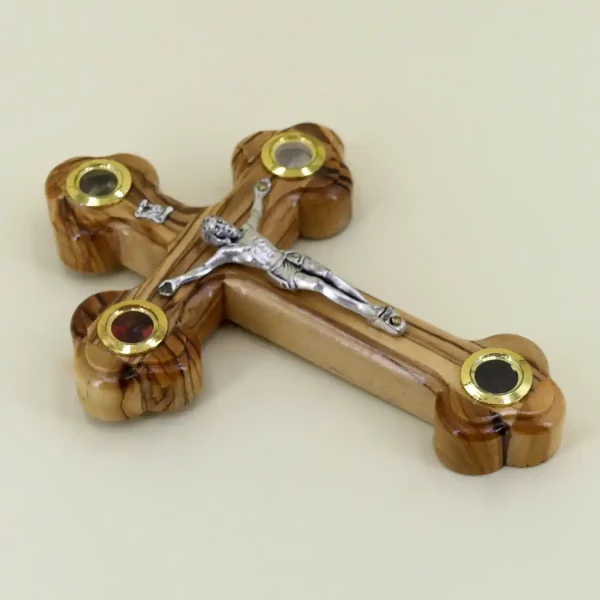 Wandkreuz mit Erde aus Bethlehem Olivenholz 14 cm