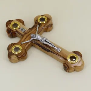 Wandkreuz mit Erde aus Bethlehem Olivenholz 18 cm