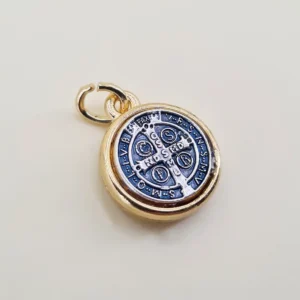 Benediktusmedaille silberfarben mit Goldeinfassung 1.5 cm