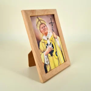 Papst Johannes Paul II Bild mit Kreuz im Holzrahmen, ideal zum Aufstellen oder Aufhängen, inkl. Aufhänger hinten.